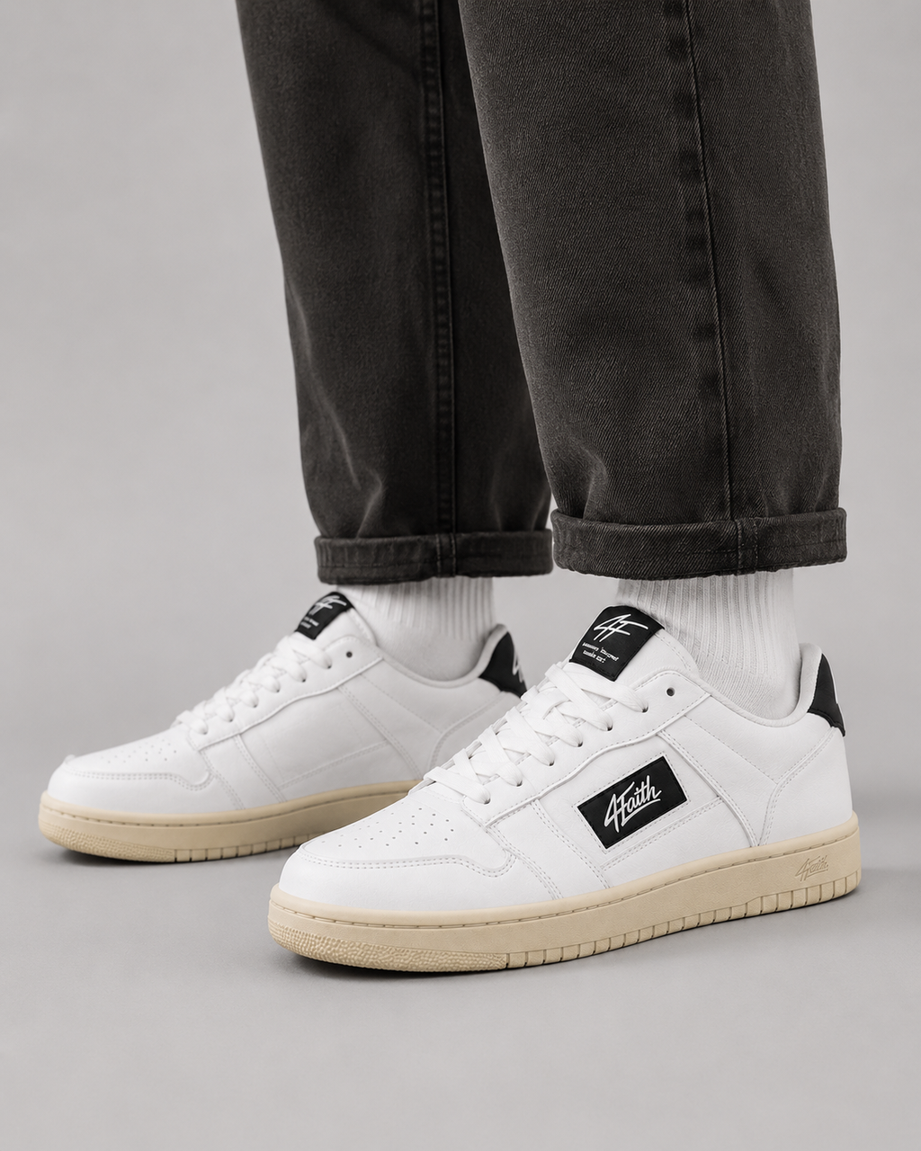4Faith Classic Low Sneakers – White & Beige