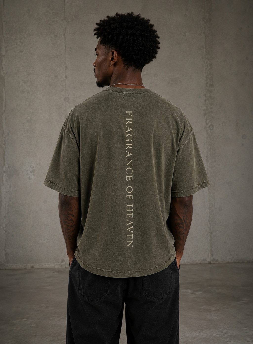 T-shirt oversized « Fragrance of Heaven » — Vert olive délavé
