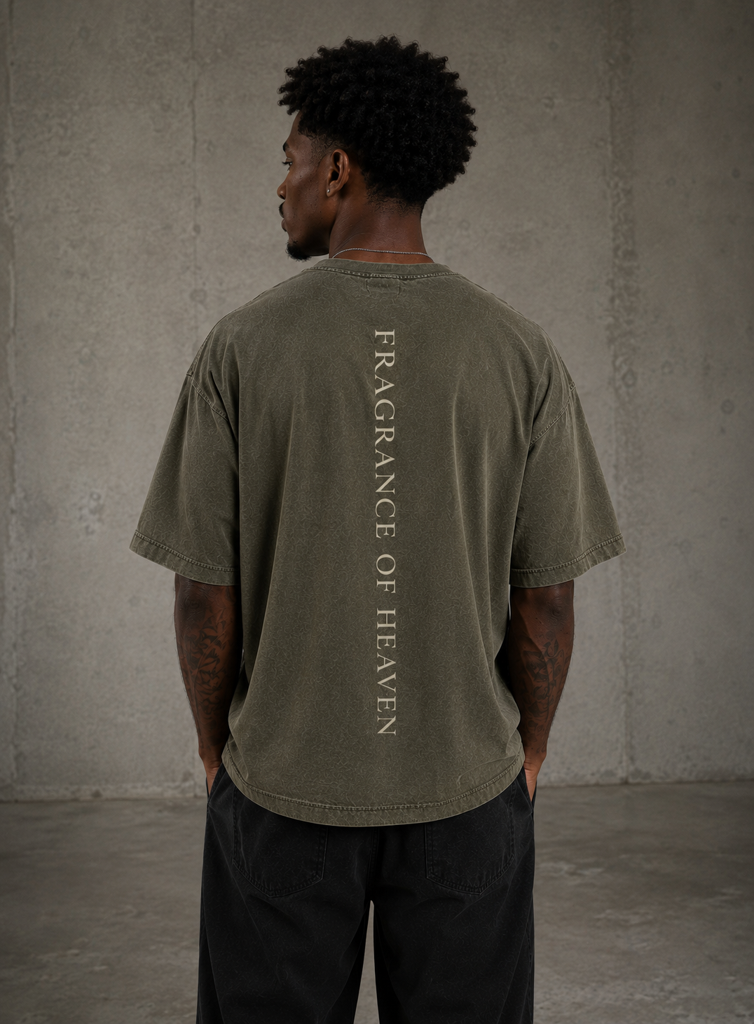T-shirt oversized « Fragrance of Heaven » — Vert olive délavé