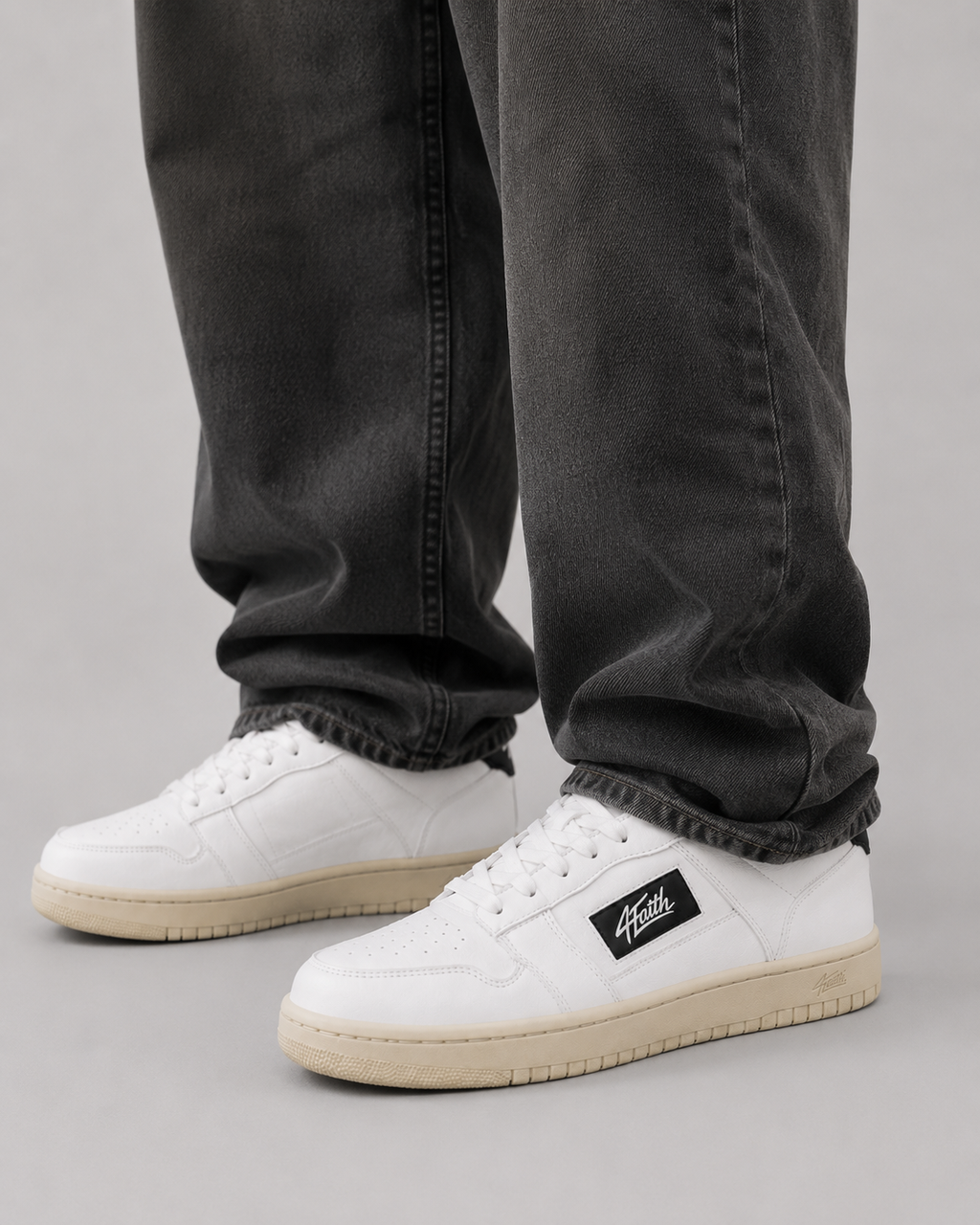4Faith Classic Low Sneakers – White & Beige